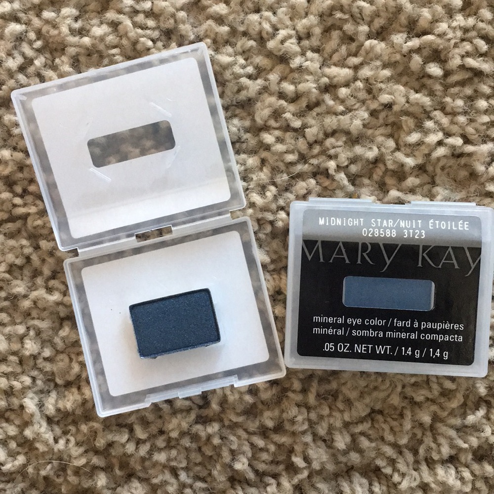 Mary Kay Midnight Star mineral eye color